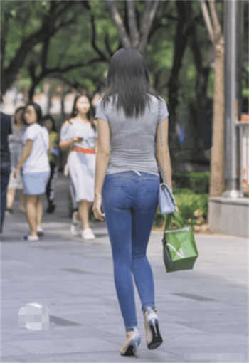 暴君的倾城逃妃