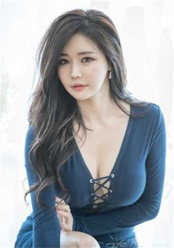 兔子先生直播里的优奈全名