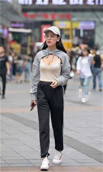 女主是少将男主是总裁