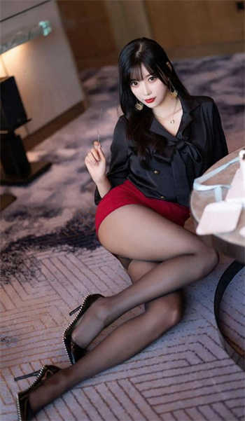 学生的母亲木鱼夫