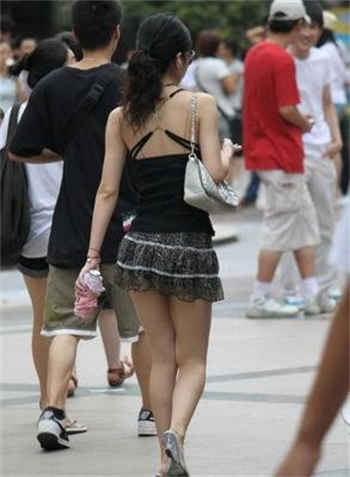 在庄园的工作妻子的