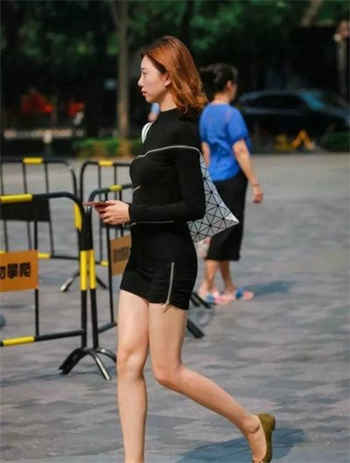 绿帽子的争斗回家的惊喜