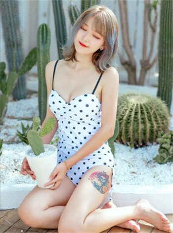 熄灯后的寝室np