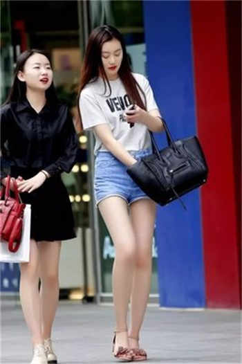 沈樵与顺丰快递员视频