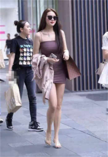 少年阿宾房东太太学姐