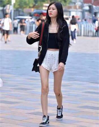房东太太芸姐的诱惑