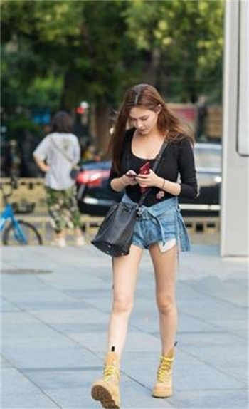 住在男生宿舍的女生txt下载