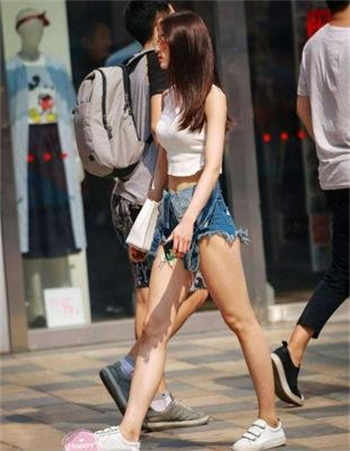 项圈镣铐锁囚奴