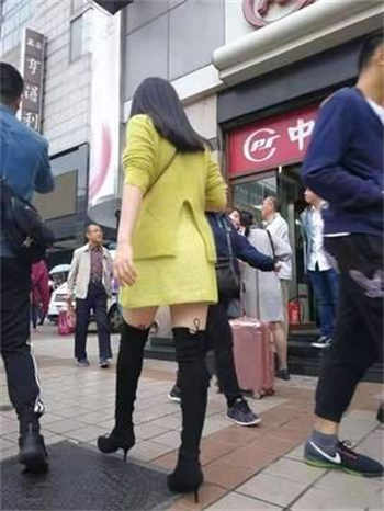兄弟们给个能看的