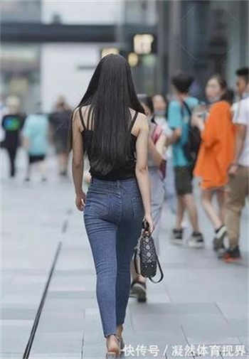 私人瑜伽教练中文字