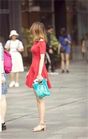 抽的越快声音叫的越大乐乐