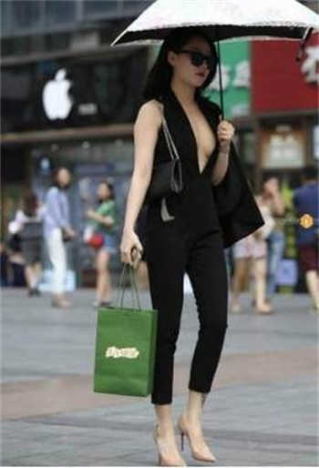 许安妮新娘请帖花狐在线